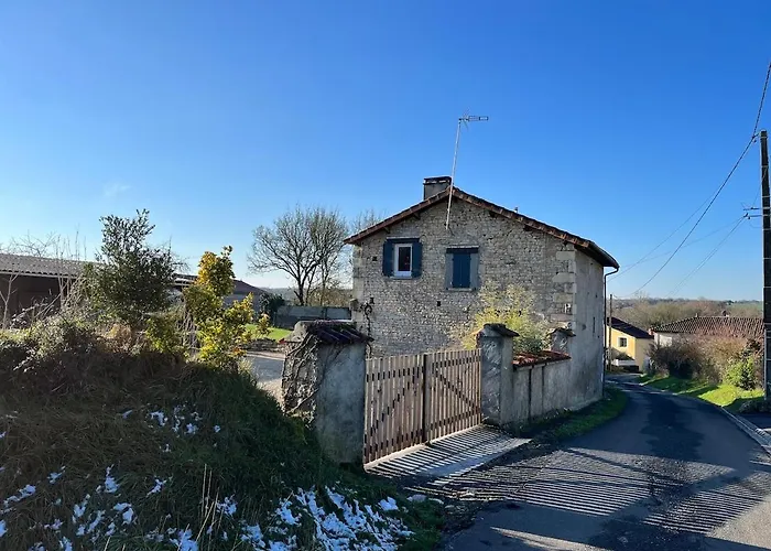 Country Hébergement de vacances Saint-Ciers-sur-Bonnieure